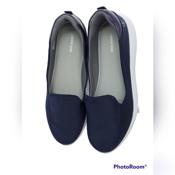 Lands' End Navy Gatas Lightweight Comfort Slip-On Shoes Women's Size 10 D - Picture 2 of 9